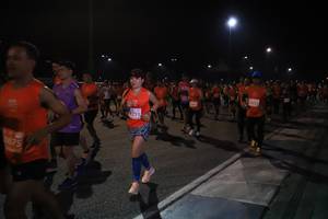 BIB: 075
                            <button type="button" onclick="openModal(10596937)" class="btn btn-primary btn-sm float-right btn-popup" data-toggle="modal" data-target=".modal-high-quality">
                        <i class="fas fa-shopping-cart"></i> Add to Cart
                    </button>
                                            <button type="button" onclick="isThisMe(10596937, true)" class="btn btn-success btn-sm float-right btn-popup btn-isme hidden" data-toggle="tooltip" data-placement="bottom" title="นี่คือรูปของคุณใช่ไหม คลิกที่นี่เพื่อเอาเข้าอัลบั้ม">
                        <i class="fas fa-plus"></i> Add to album
                    </button>
                    <button type="button" onclick="isThisMe(10596937, false)" class="btn btn-warning btn-sm float-right btn-popup btn-isnotme hidden">
                        <i class="fas fa-ban"></i> Remove from album
                    </button>